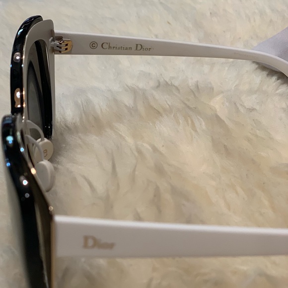 DIOR sunglasses 🕶 - Picture 5 of 6